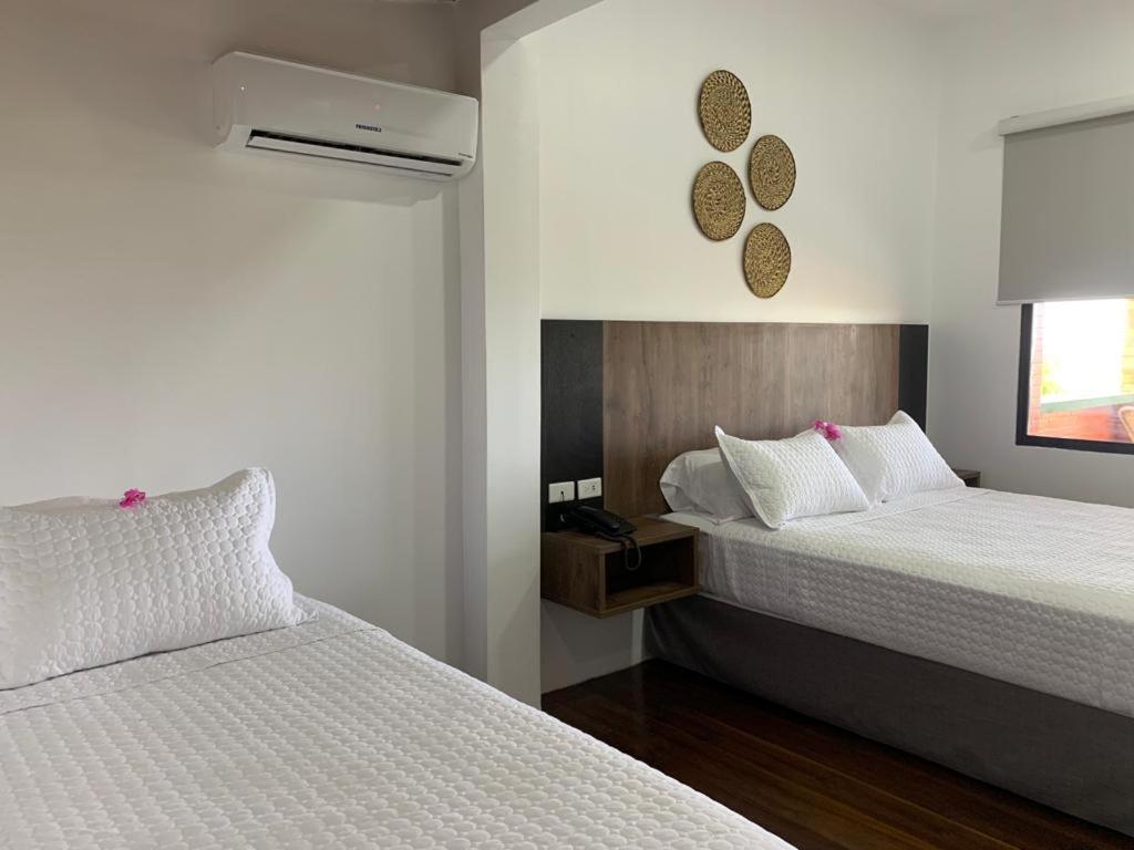 Hotel La Mar Плаяс Екстериор снимка