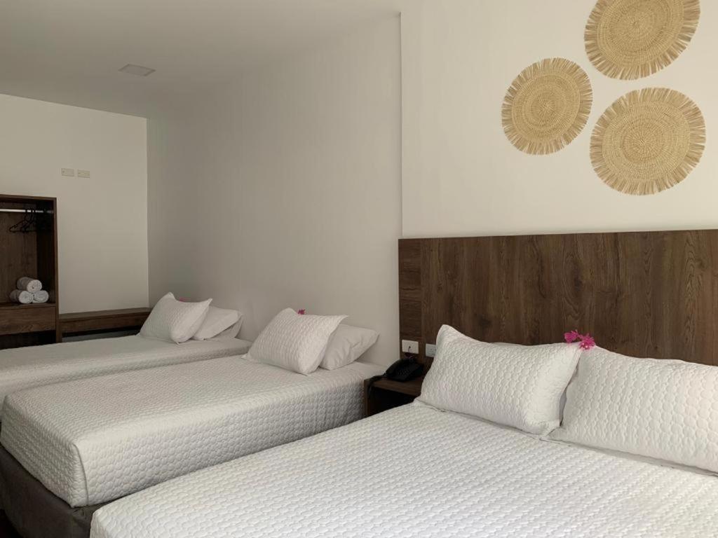 Hotel La Mar Плаяс Екстериор снимка