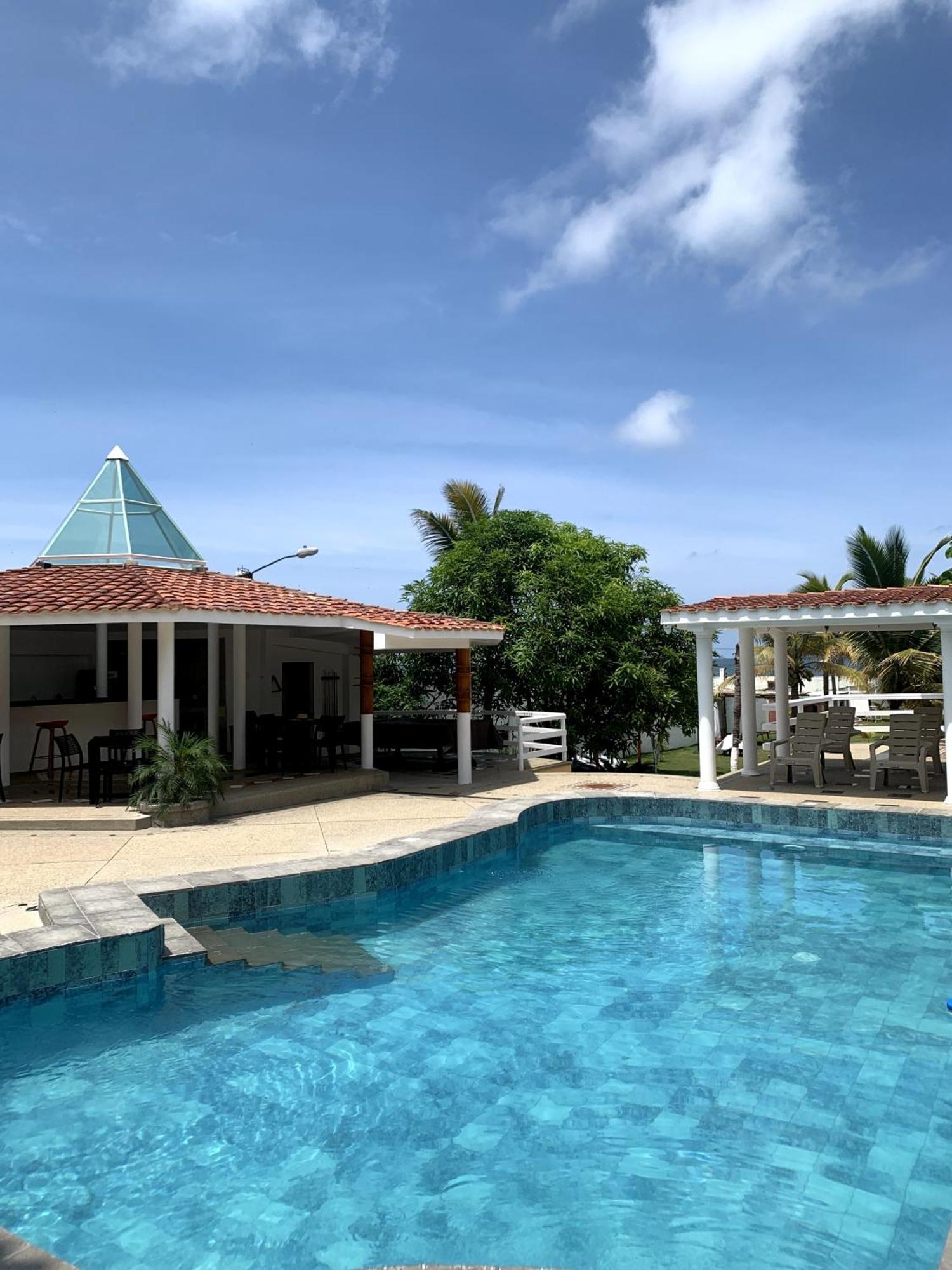 Hotel La Mar Плаяс Екстериор снимка